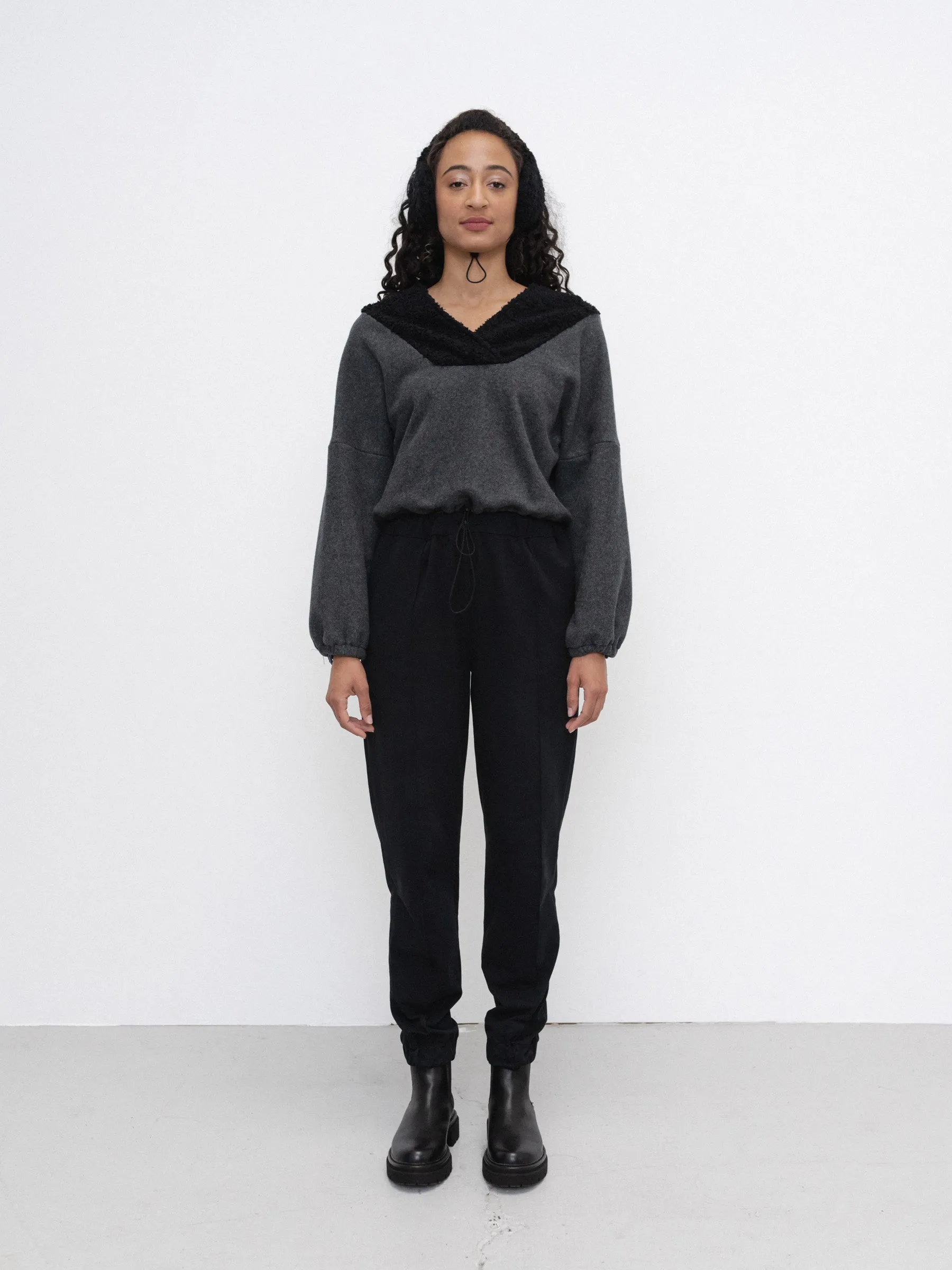 Svea Pants Black